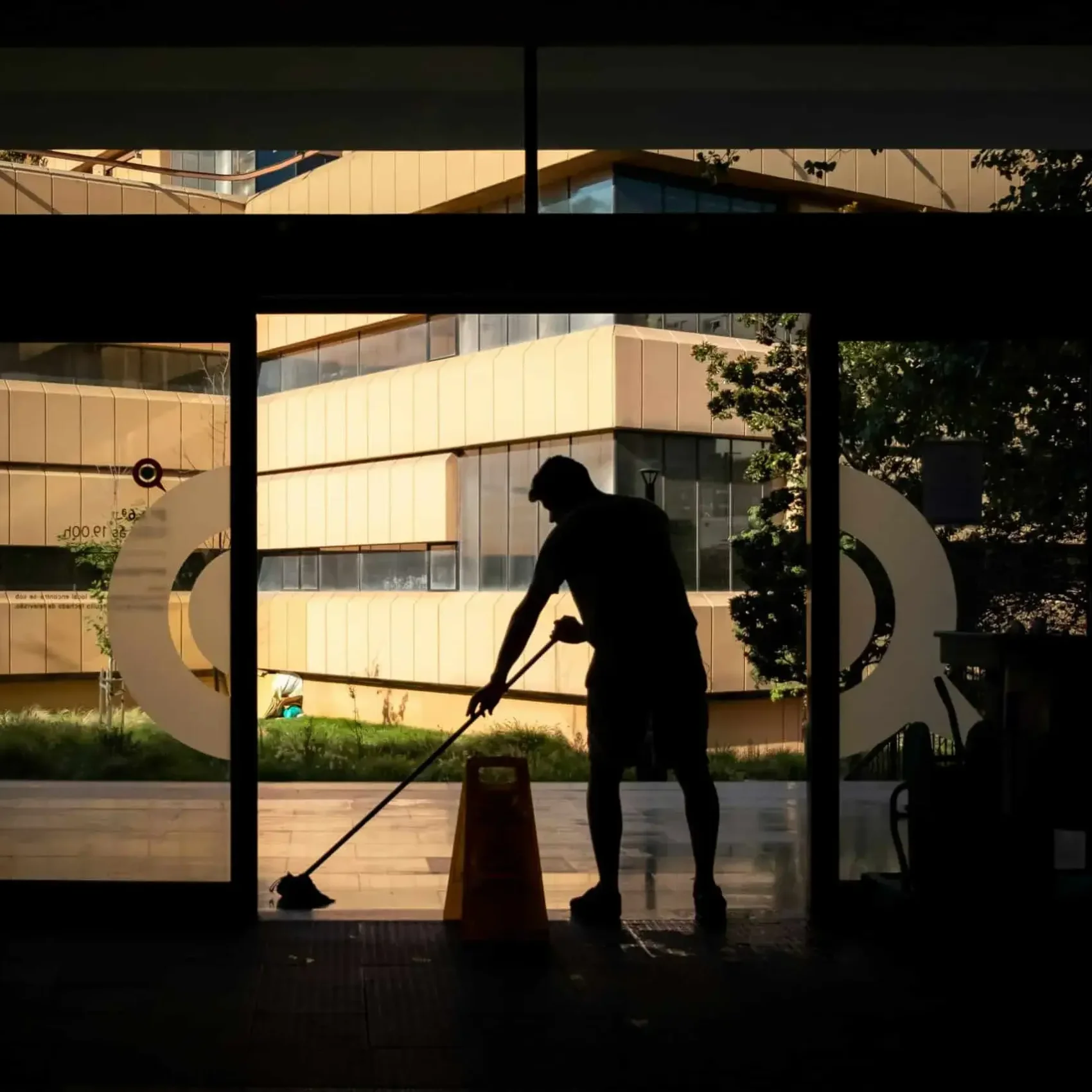 EcoShine Maids cleaning services (32) Ecoshine clenaing services in Canada toronto region which is fast and affordable