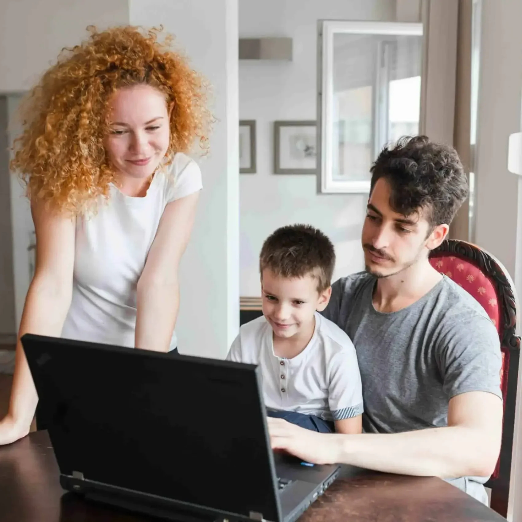 How ecoshine maids work to provide best services to its ccustomers which are affordable and fasrt (2) Book your service online that is fast and secure